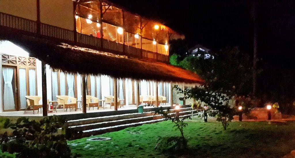 Ary'S Lagoon Bungalow & Hotel Karimunjawa Eksteriør billede
