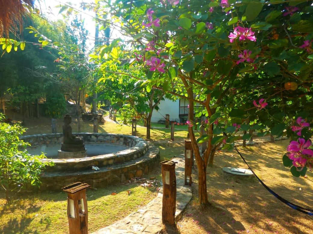 Ary'S Lagoon Bungalow & Hotel Karimunjawa Eksteriør billede
