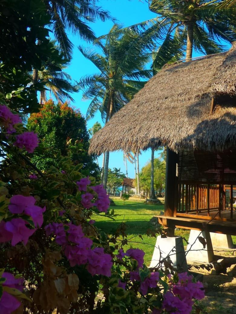 Ary'S Lagoon Bungalow & Hotel Karimunjawa Eksteriør billede